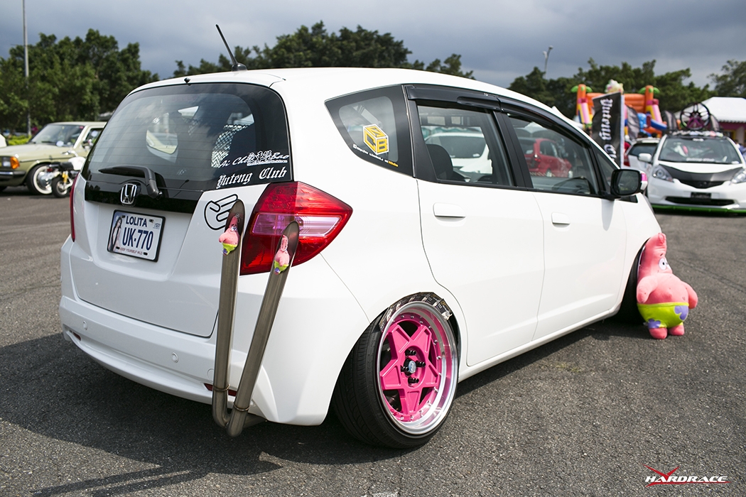 Six wheel fitment party