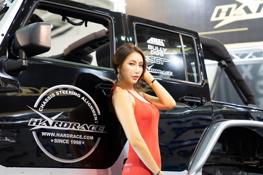 2018 AMPA HARDRACE SHOW GIRL-YEROK from Korea