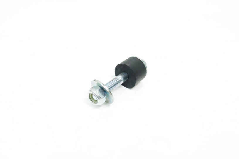 Q0130 - REAR STAB. LINK SPACER 