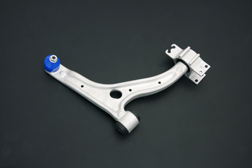 Q0276 - FRONT LOWER CONTROL ARM