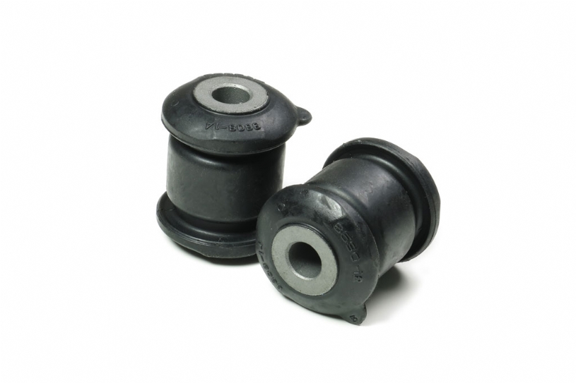 Q0754 - FRONT LOWER ARM BUSHING