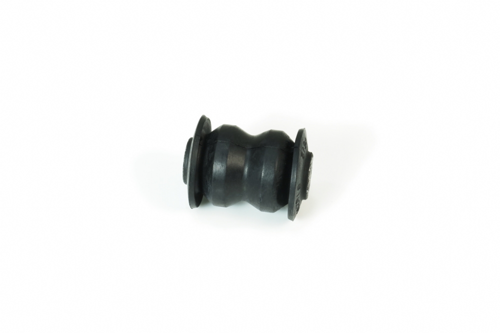 Q0951 - FRONT LOWER ARM BUSHING - FRONT