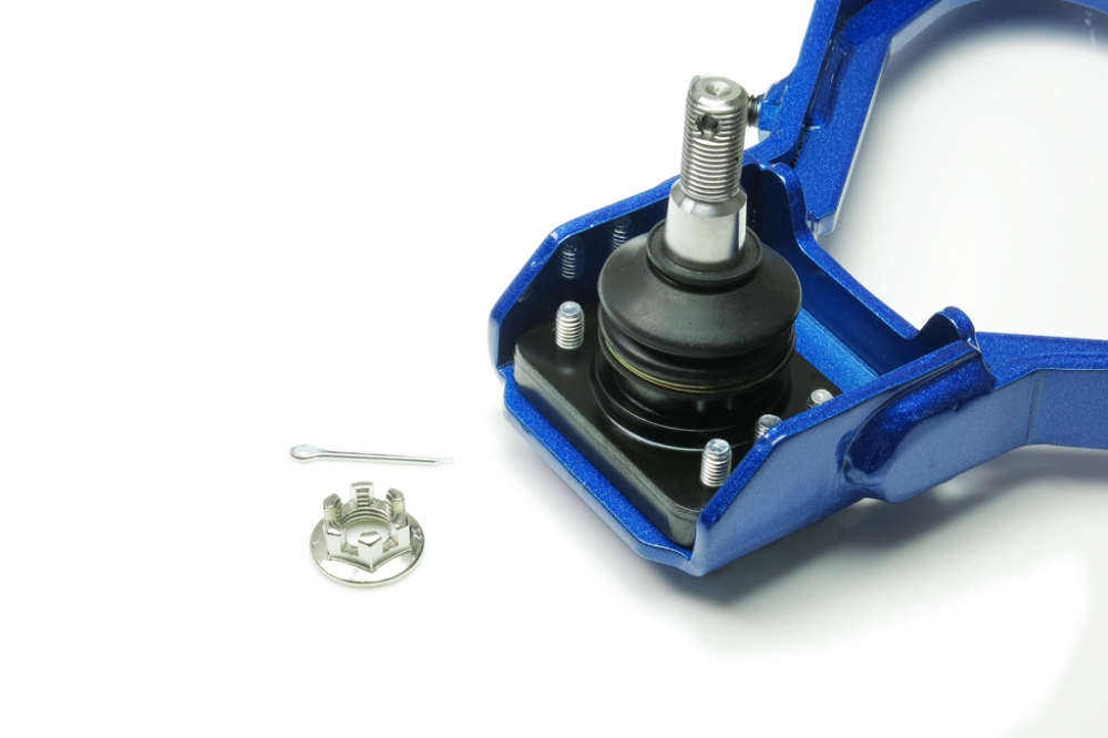 Q0774 - FRONT UPPER CAMBER KIT