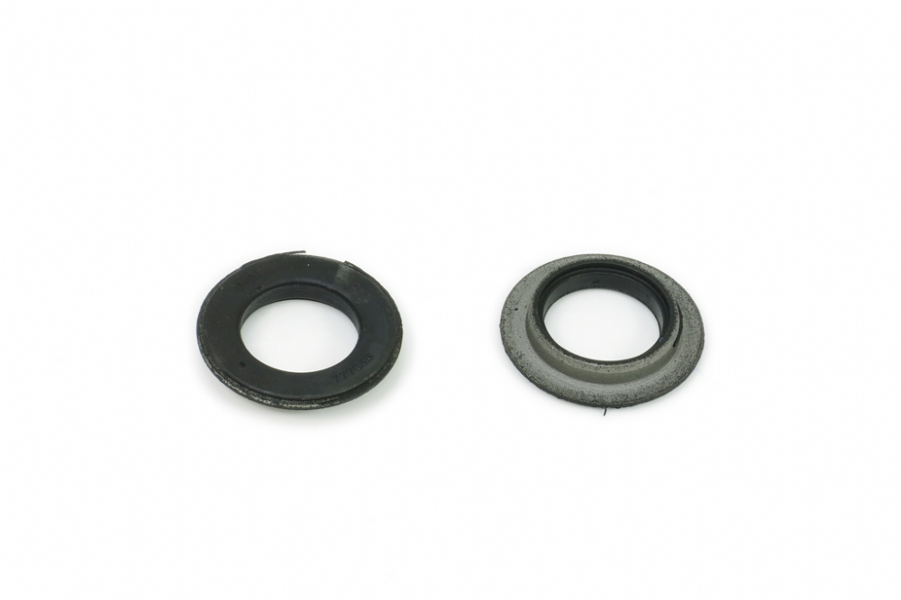 Q0864 - FRONT LOWER ARM BUSHING - FRONT