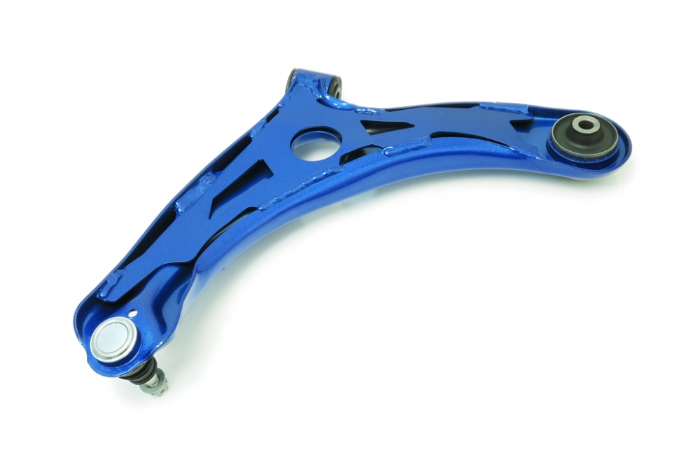 Q1017 - FRONT LOWER ARM